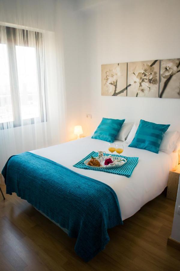Holidays2Malaga Heredia 3 bedroom opposite Malaga Port Bagian luar foto